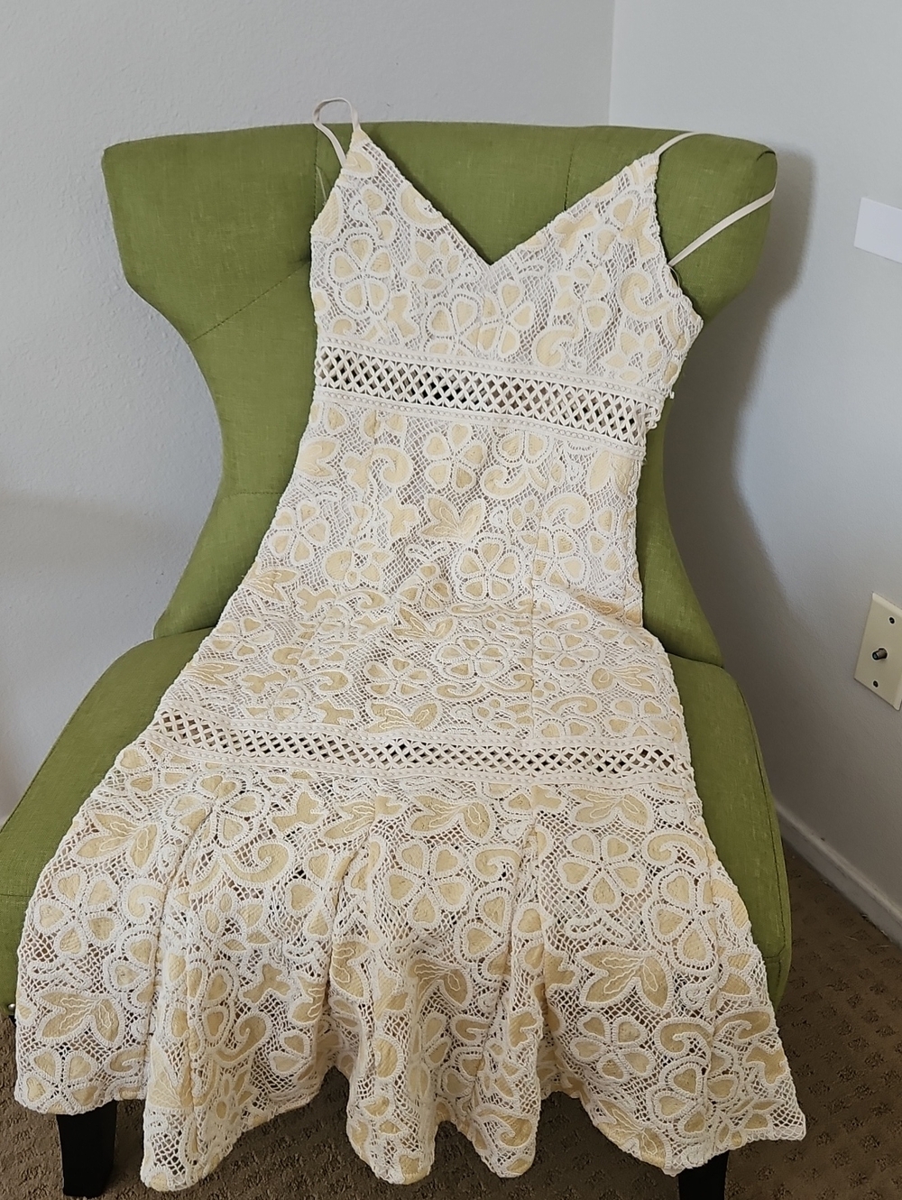 Guess Strapless Ivory & Cream Lace Dress